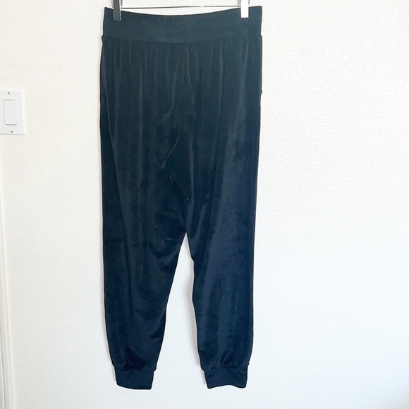 Victoria's Secret On Point Black Velour Jogger Style Sweatpants - Picture 8 of 12